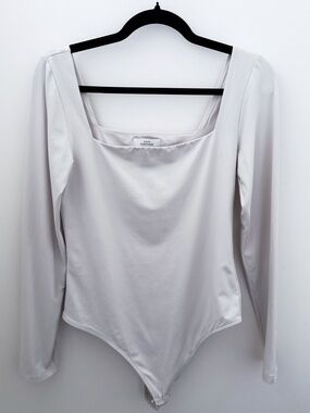 Aritzia Babaton Contour Bodysuit L Ecru Square Neck Long Sleeve